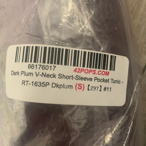 NWT ZENANA PREMIUM V-NECK SHORT SLEEVE POCKET TUNIC DARK PLUM SMALL - Picture 3 of 4